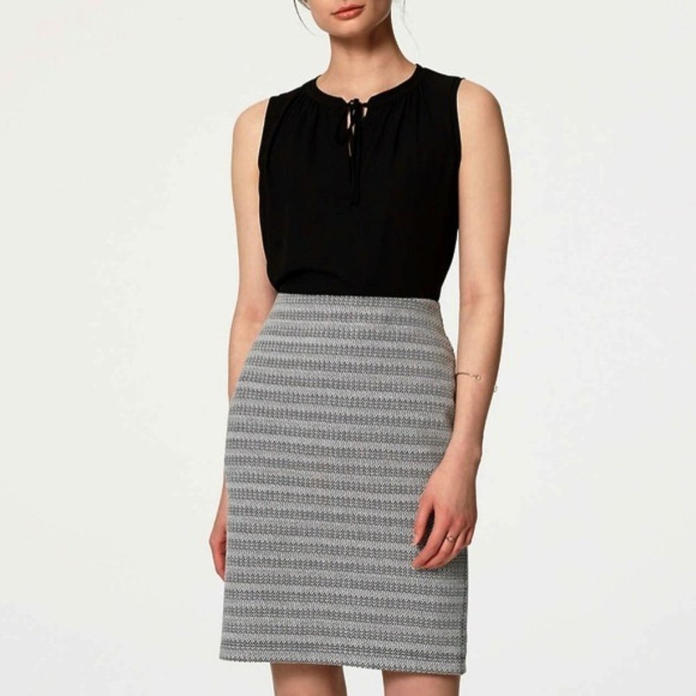 Loft M Women's Black White Striped Textured Knit Pull On Pencil Skirt